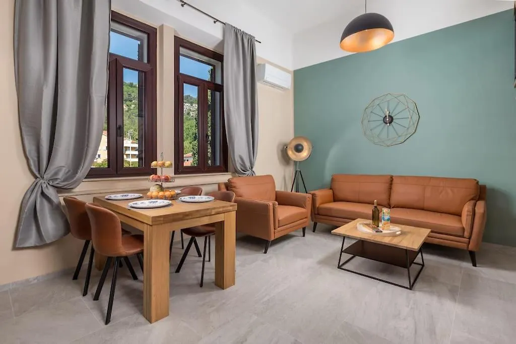 Maisonette Apartment Matej Laurana